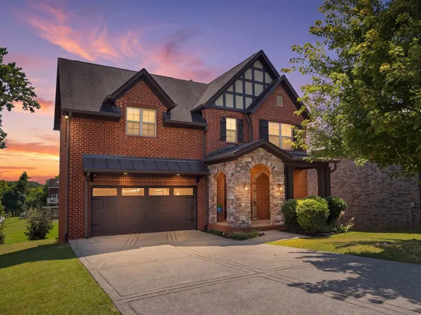 208 Valley Bend Dr, Nashville, TN 37214