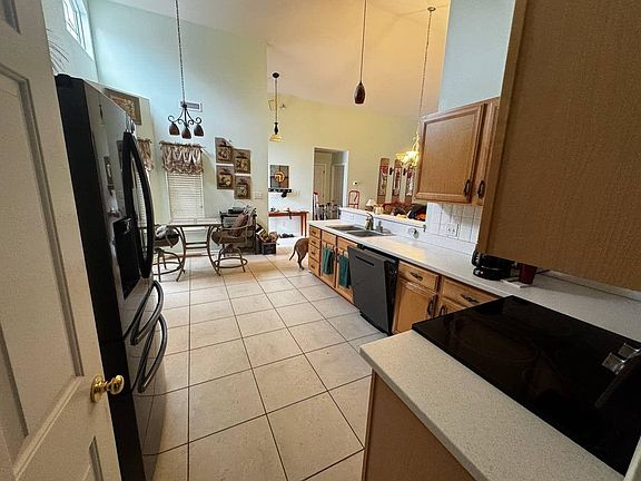 4th image of 119 Coldwater Circle
