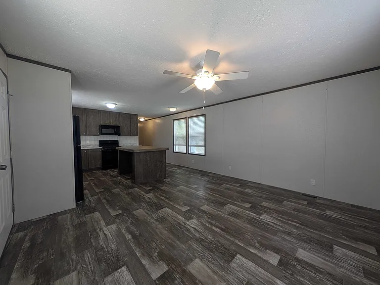 38000 Le Chateau Blvd #491 — Photo 6