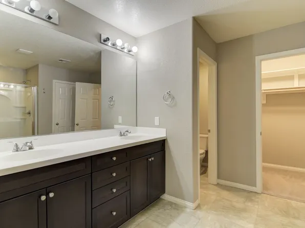 240 Sweet Spot St, Henderson, NV 89074