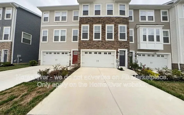1217 Loch Ness Ln — Photo 1