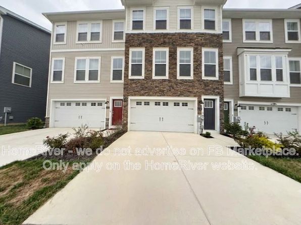 1217 Loch Ness Ln