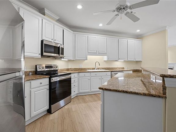 4th image of 400 Rudee Point Rd APT 107
