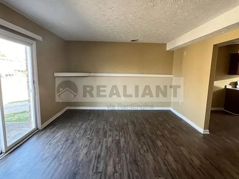 1646 Foxhaven Dr #1 — Photo 10