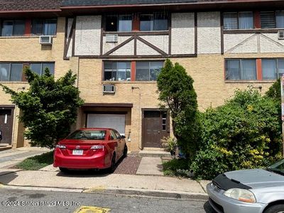 27 Racal Ct, Staten Island, NY, 10314