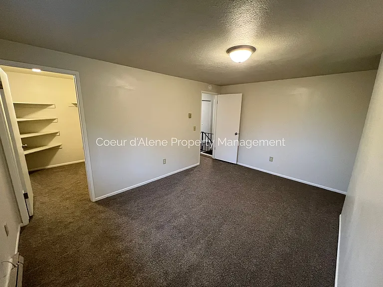 3907 W Spiers Ave — Photo 12