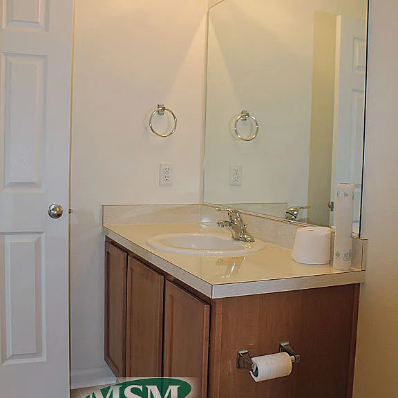 34 Falkland Ave — Photo 11