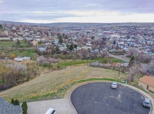 941 S Main Pl, Pendleton, OR 97801