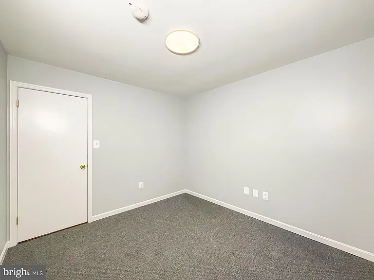 9206 Lorelei Ct — Photo 27