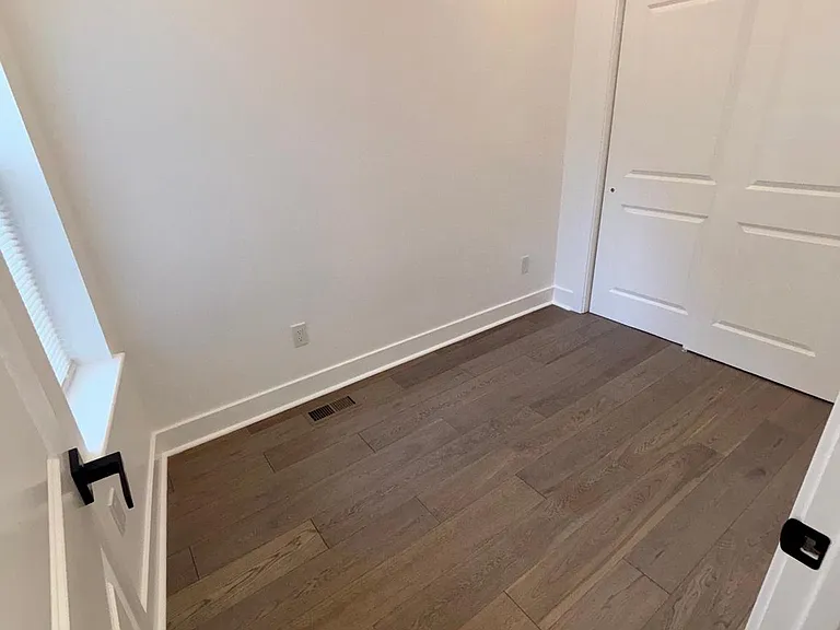 3190 Memphis St — Photo 21