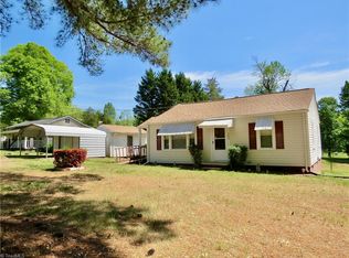 793 Wolf Island Rd, Reidsville, NC 27320