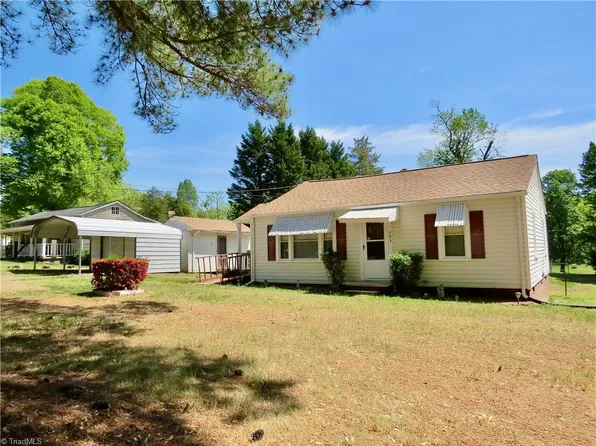 793 Wolf Island Rd, Reidsville, NC 27320