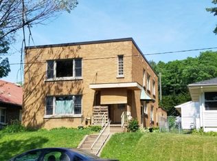 2003 Rhomberg Ave, Dubuque, IA 52001