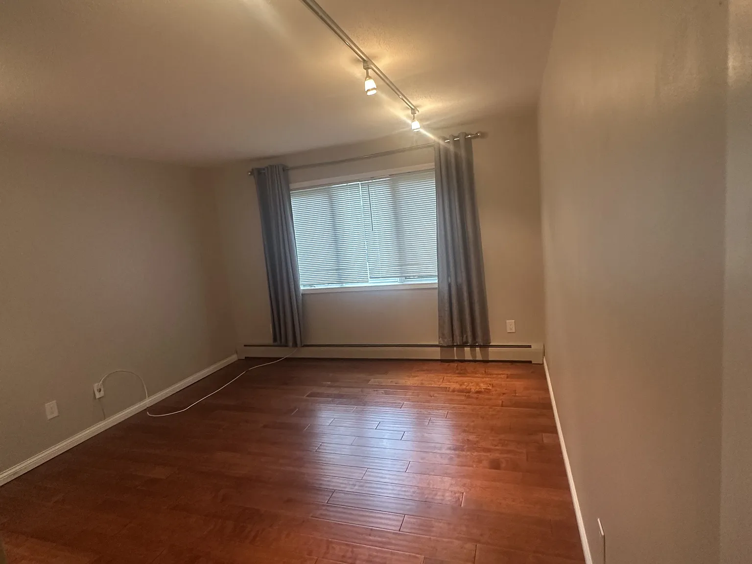 4380 Brookside Court - Apt 107 — Photo 3