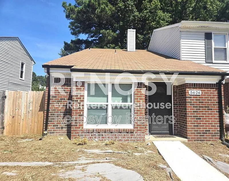 5626 Carisbrooke Ln