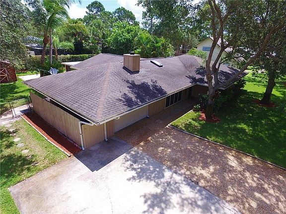 3rd image of 3877 SW Sailfish Dr