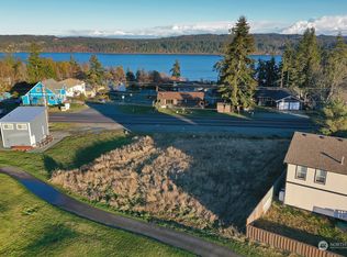 5050 Honeymoon Bay Rd, Freeland, WA 98249
