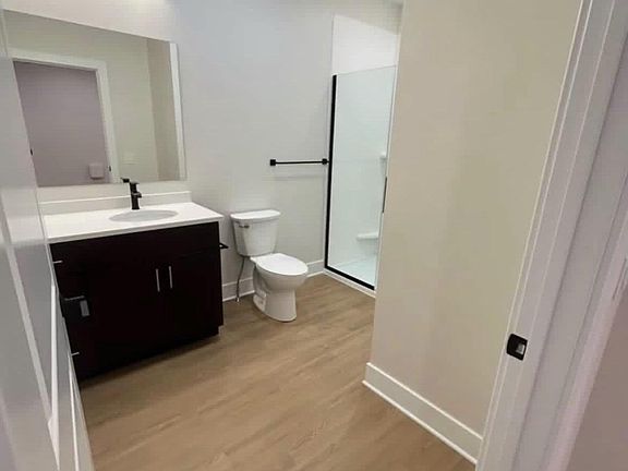 5th image of 624 Main St #206