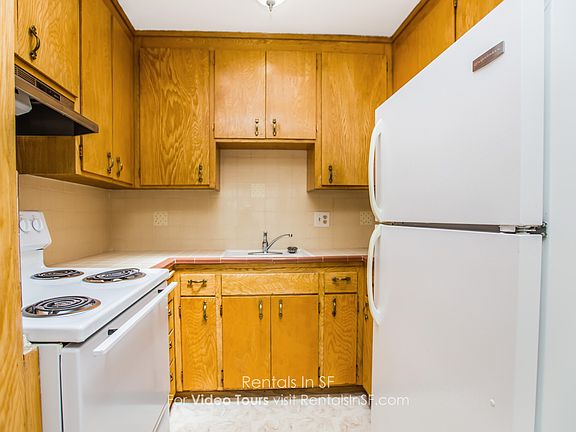 5th image of 489 Fair Oaks St APT 6
