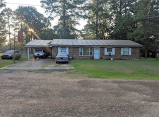 1135 Lofton St, Jena, LA 71342