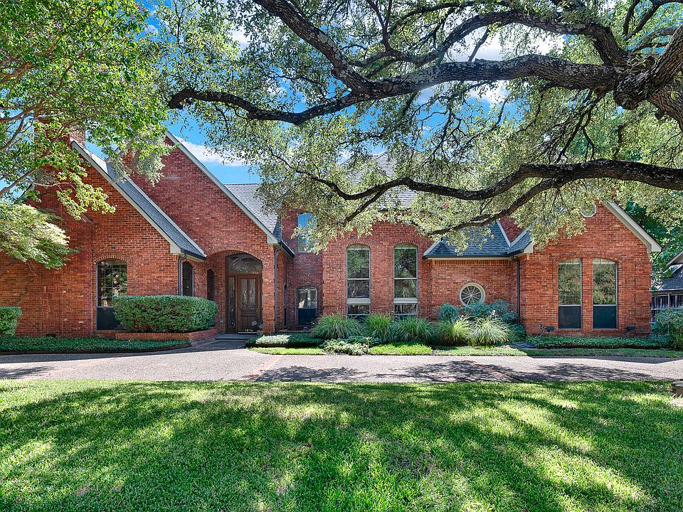 1st image of 4824 Briargrove Ln