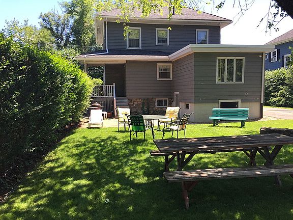 5th image of 69 Kingsbury Ave