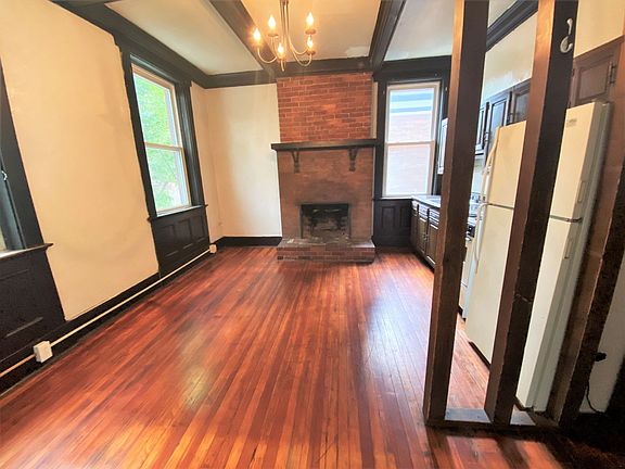 4th image of 358 S Negley Ave APT 3