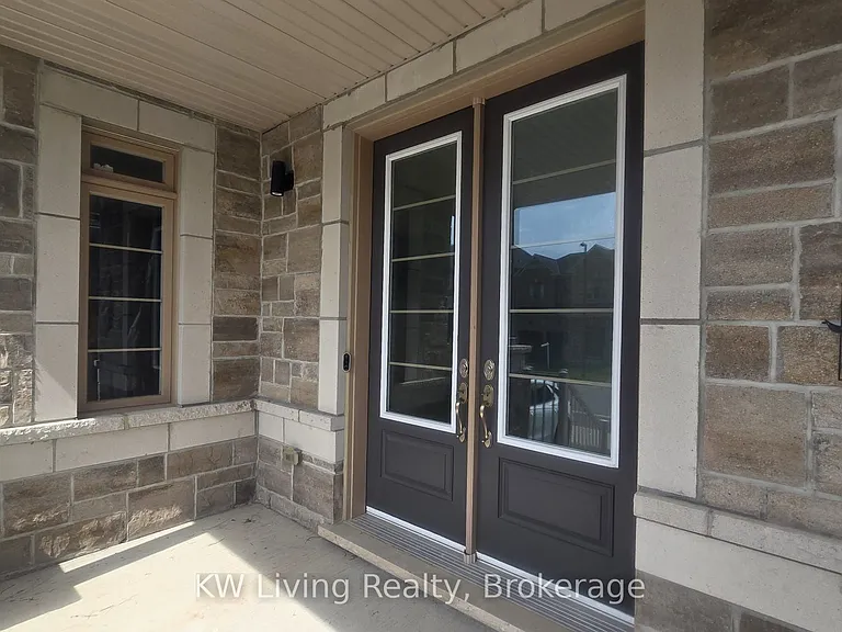 33 Valleo St — Photo 3