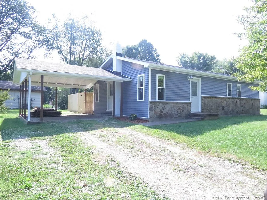 1580 Hunter Ln photo 1
