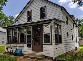 665 12th St, Windom, MN 56101