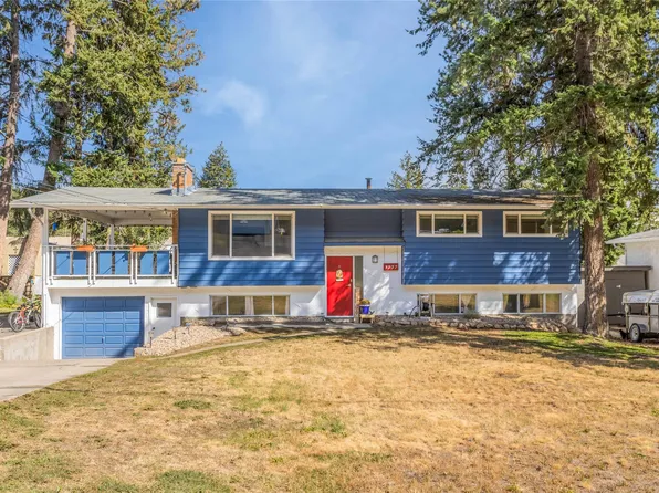 3227 McIver Rd, West Kelowna, BC V4T 1G1