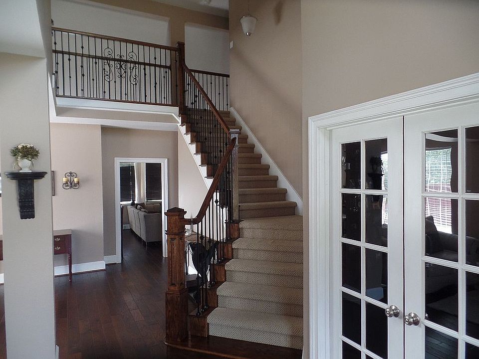 1st image of 115 Dorsett Dr