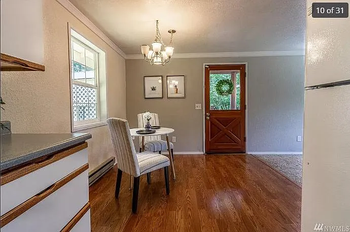 1031 NE Larson Blvd — Photo 10