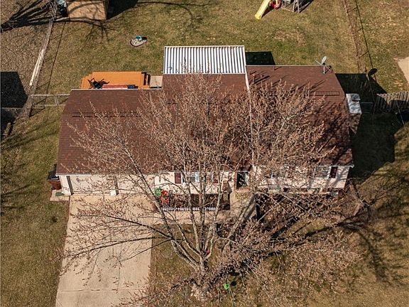 2nd image of 691 Hile Ln