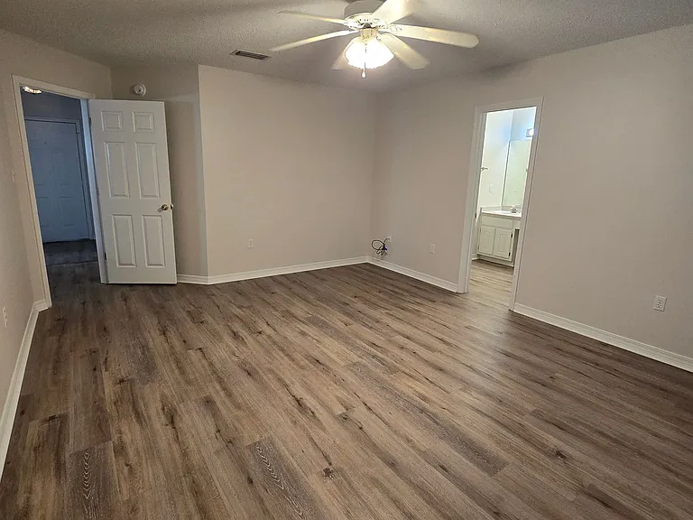 396 Brown Pl — Photo 8