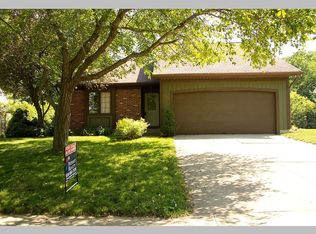 2378 Meadowglen Dr NE, Grand Rapids, MI 49505