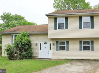 11 Newgate Ln, Newark, DE 19713