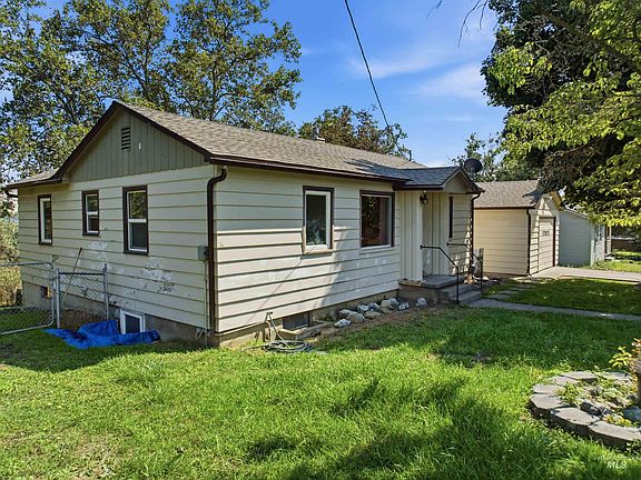 2nd image of 2123 Schaefer Dr