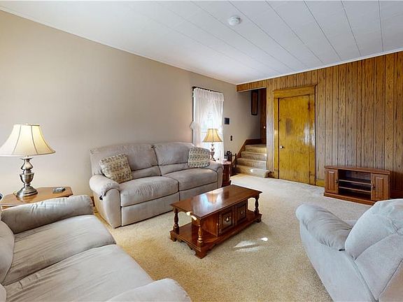 2nd image of 16 Inwood Pl