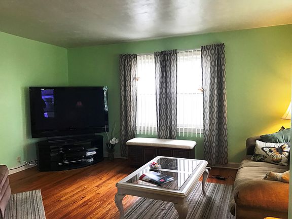 5th image of 348 N Forest Ave