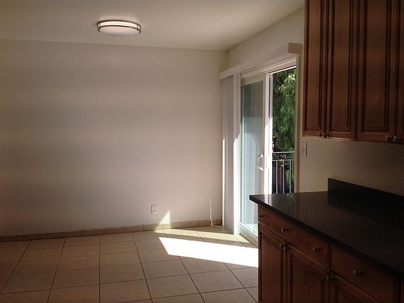 2nd image of 317 Poplar Ave APT 201