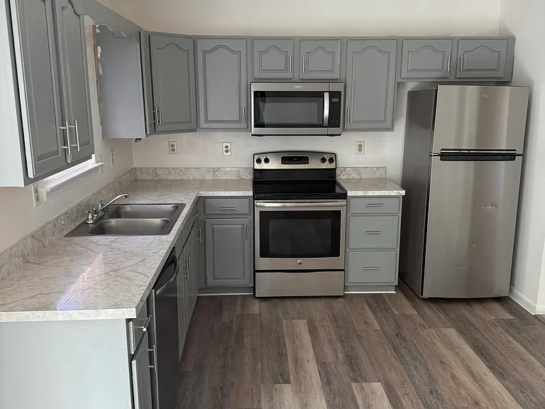 12627 Hilltop Rd — Photo 8