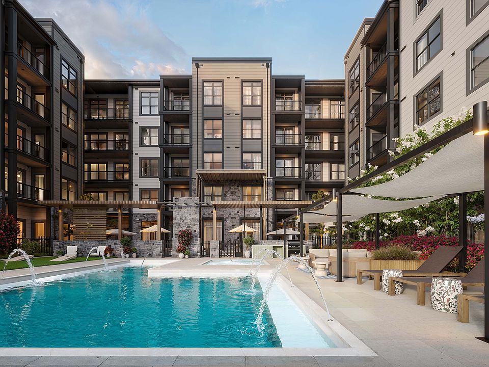 Fox Hollow 55+ Luxury Living