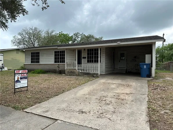 332 Woodlawn St, Sinton, TX 78387