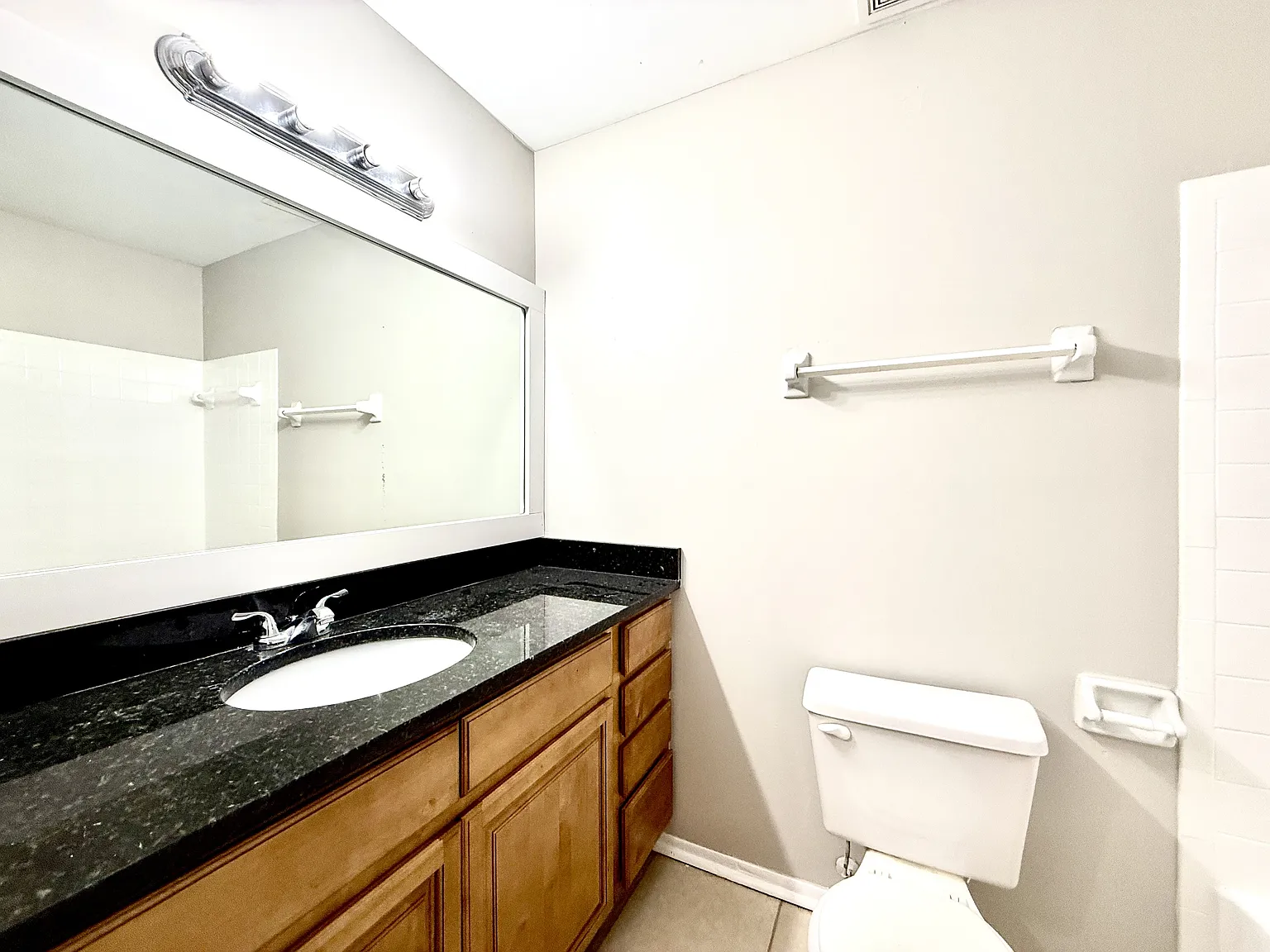 Kenwick Circle 644 #104 - 1 — Photo 4