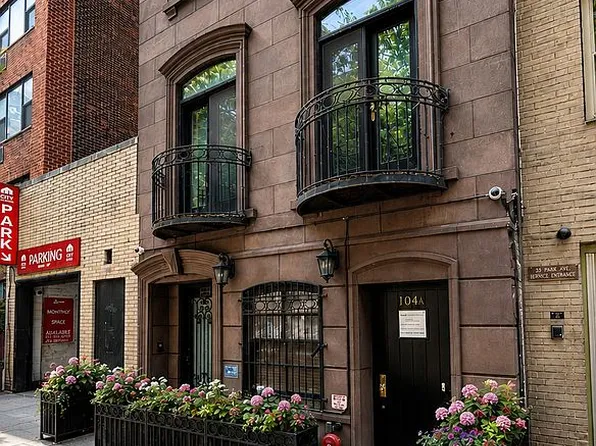 104 E 36th St, New York, NY 10016