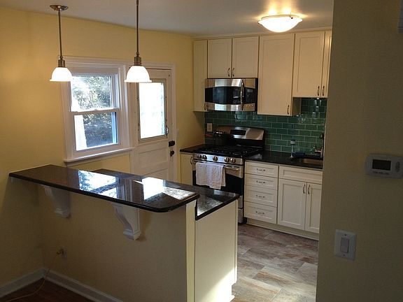 2nd image of 209 Maryland Ave