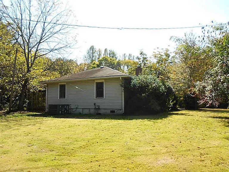 1799 Powder Springs Rd SW — Photo 13