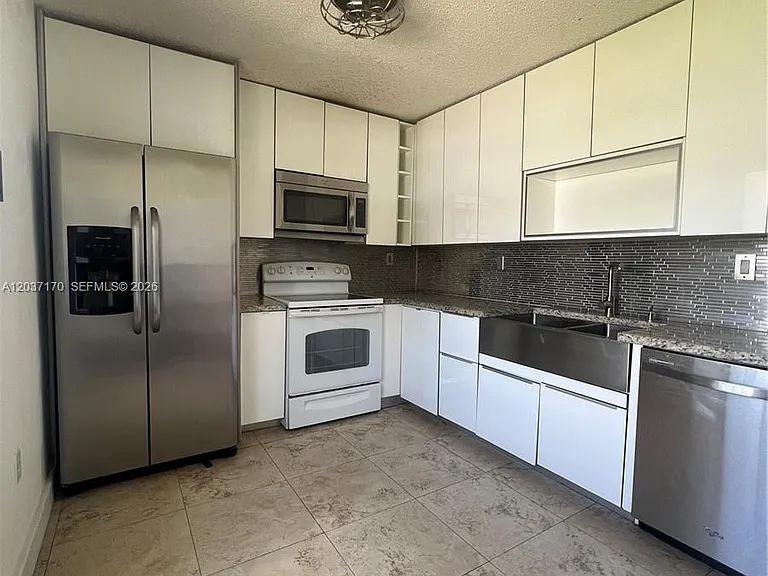 13742 SW 147th Circle Ln #2-27 — Photo 3