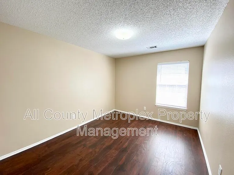 813 Snapdragon Ln — Photo 10